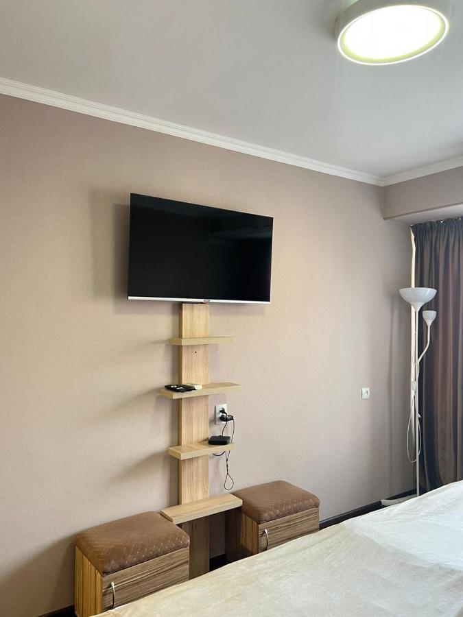 Seven Hotel Бішкек Екстер'єр фото