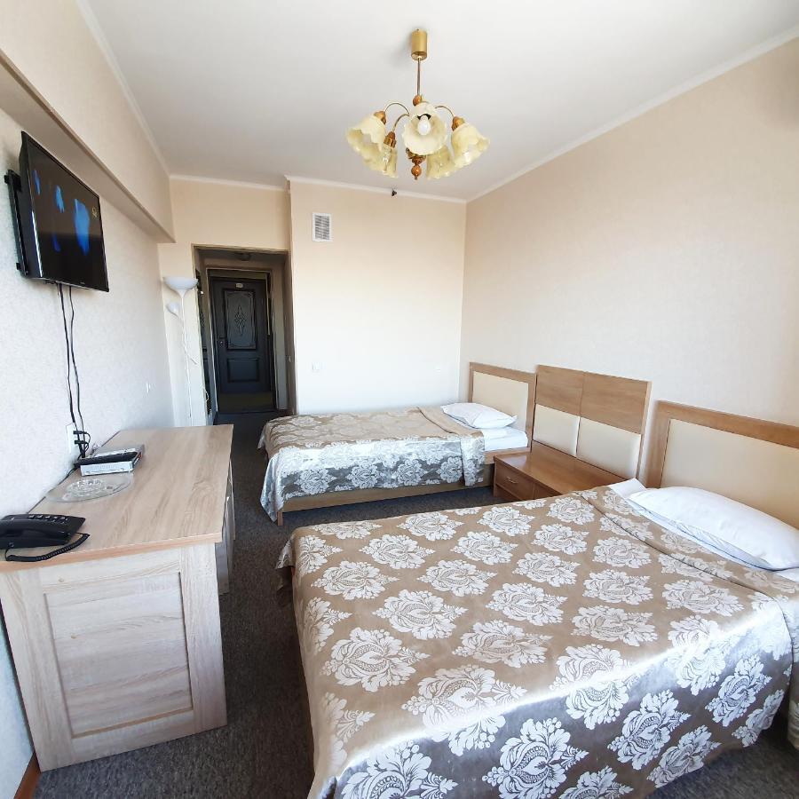 Seven Hotel Бішкек Екстер'єр фото